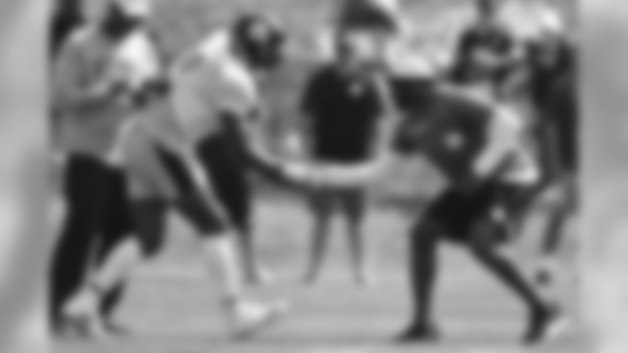 JuJu Smith-Schuster and William Gay