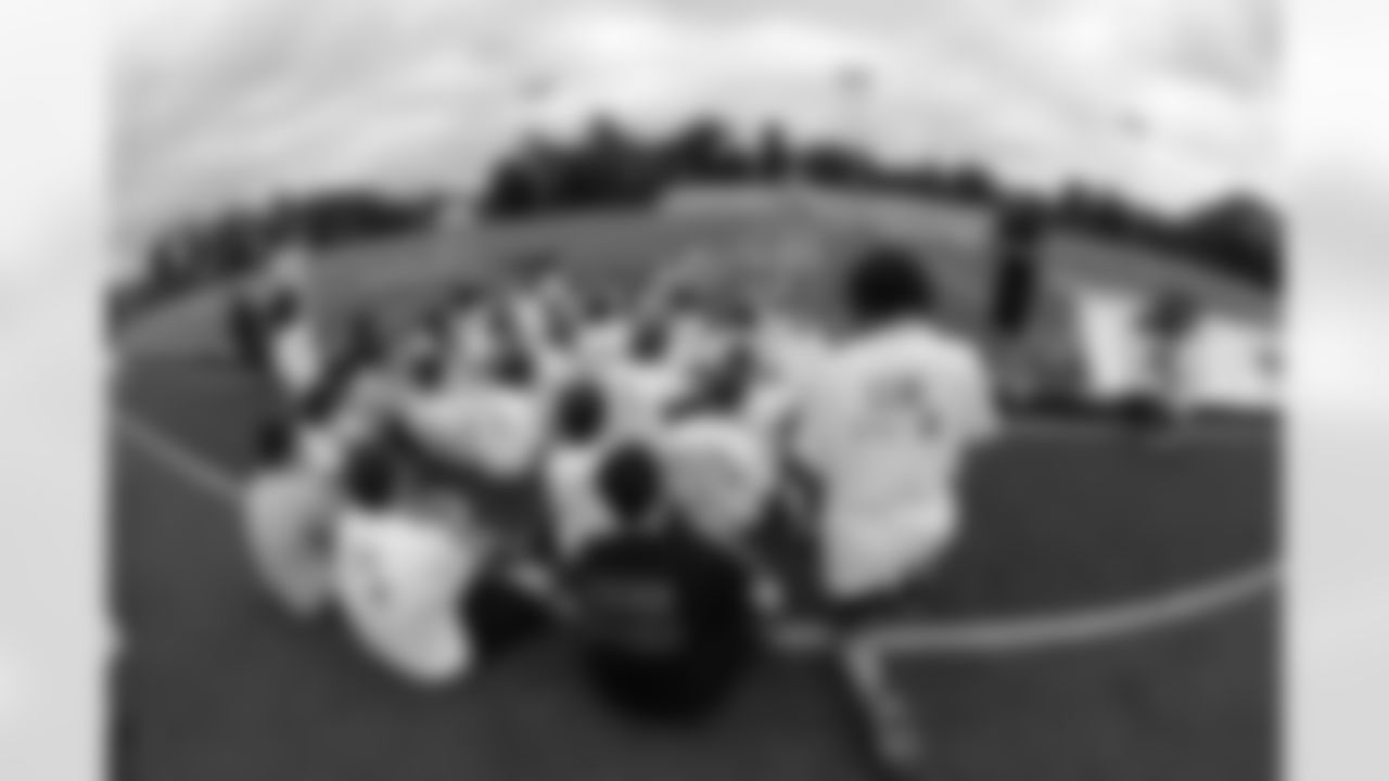 2010_steelers_youth_camp_calu