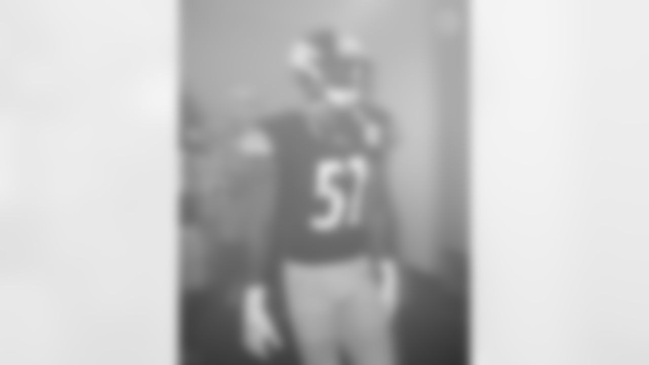 Pittsburgh Steelers linebacker Myles Jack (51) prior to a regular season game between the Pittsburgh Steelers and the New York Jets, Sunday, Oct. 2, 2022 in Pittsburgh, PA. The Jets beat the Steelers 24-20. (Karl Roser / Pittsburgh Steelers)