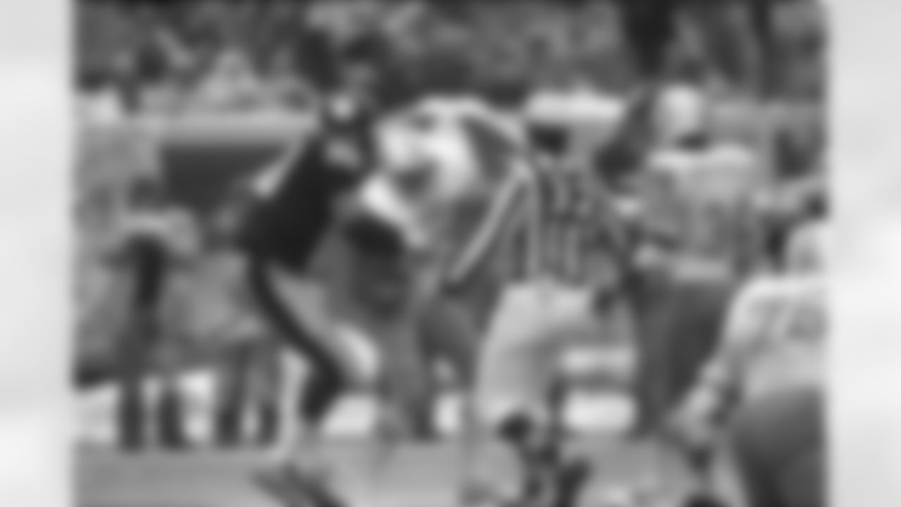 The Steelers defeated the Oilers 34-5 in an AFC Conference Championship game on January 7, 1979.