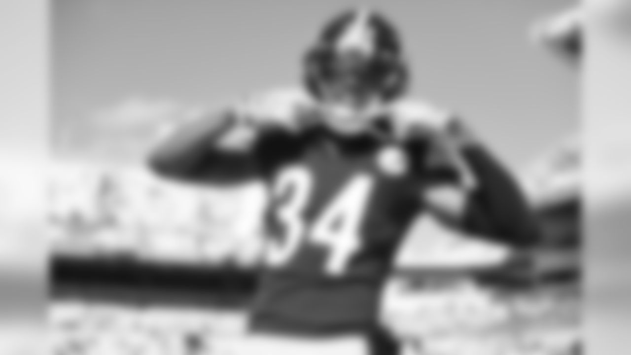 A 2019 regular season game between the Pittsburgh Steelers and the Indianapolis Colts on Sunday, November 3, 2019.