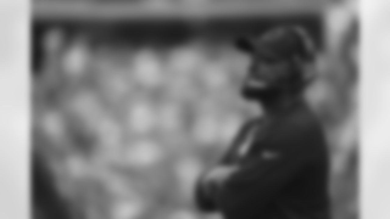 Pittsburgh Steelers Head Coach Mike Tomlin during a regular season game between the Pittsburgh Steelers and the Buffalo Bills, Sunday, Sept. 12, 2021 in Buffalo, NY. (Caitlyn Epes / Pittsburgh Steelers)