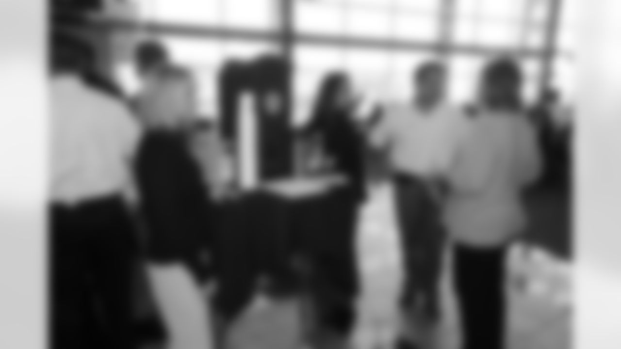 08_CaringTeam_Luncheon_dh_17