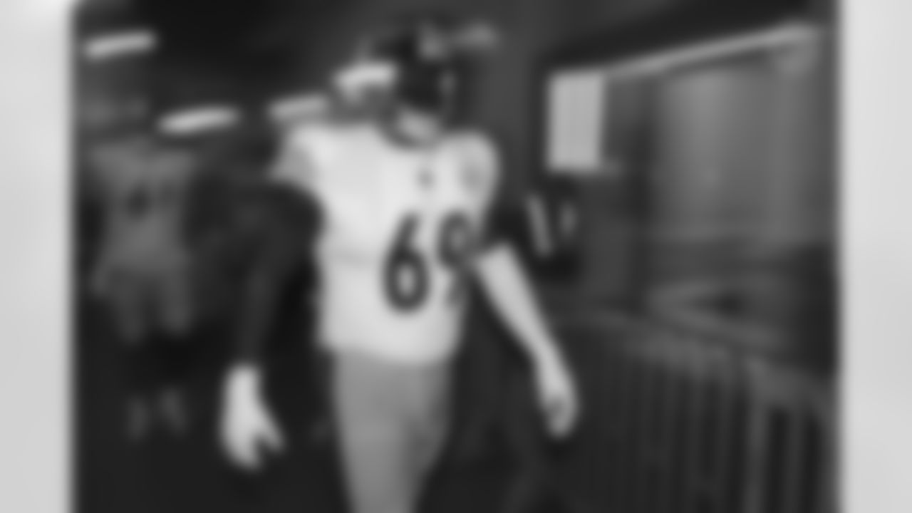 Pittsburgh Steelers offensive lineman Kevin Dotson (69) during a regular season game between the Pittsburgh Steelers and the Atlanta Falcons, Sunday, Dec. 4, 2022 in Atlanta, GA. (Karl Roser / Pittsburgh Steelers)