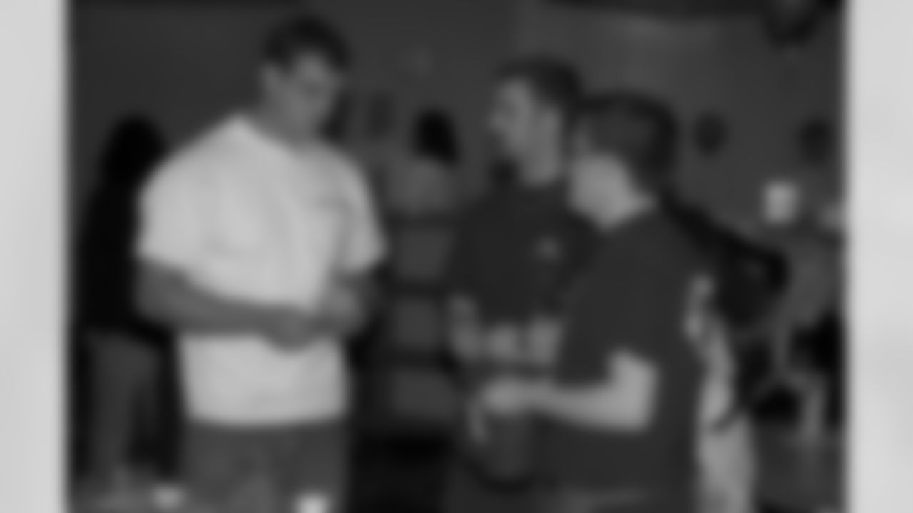 08_BigBrother_Sister_Bowl_67