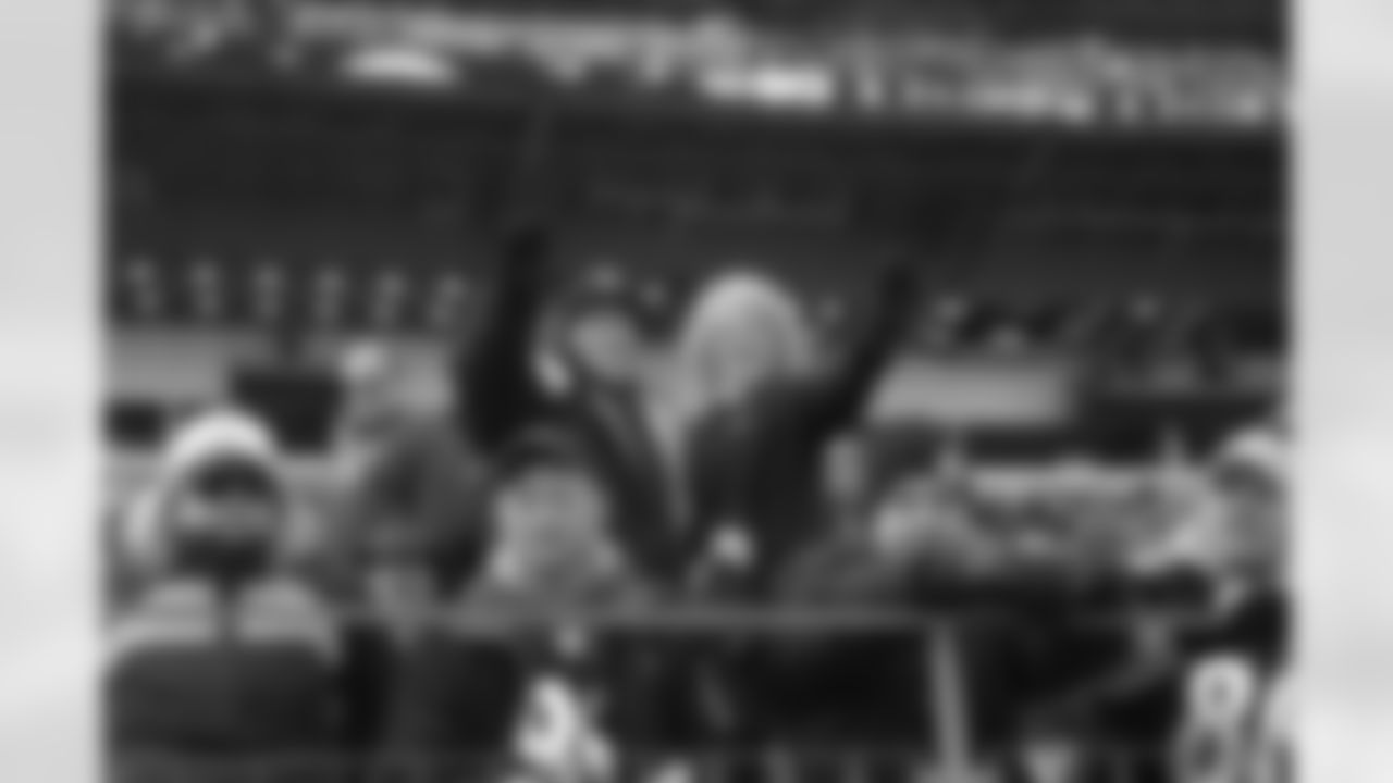 09_BAL2_Fans4
