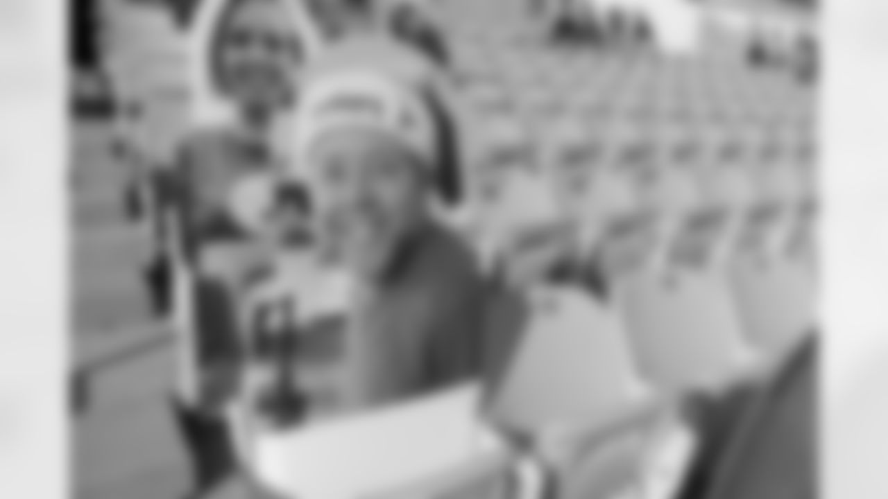 Fan cutouts at Heinz Field on Friday, Nov. 13, 2020 in Pittsburgh, PA. (Caitlyn Epes / Pittsburgh Steelers)
