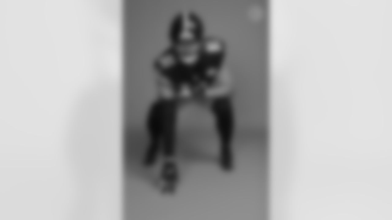 Pittsburgh Steelers tight end Zach Gentry (81) poses for a photo during the Steelers 2021 media day, Saturday, July 24, 2021 in Pittsburgh, PA. (Caitlyn Epes / Pittsburgh Steelers)