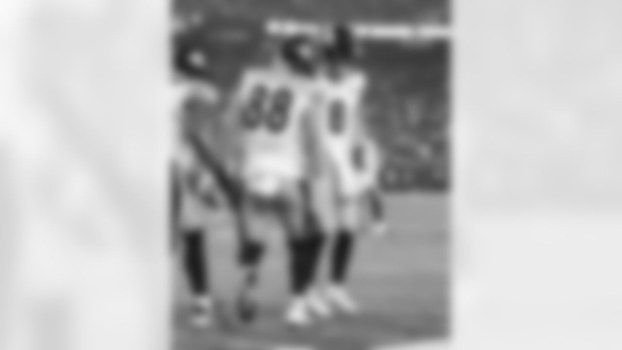 Pittsburgh Steelers tight end Pat Freiermuth (88) and Pittsburgh Steelers quarterback Kenny Pickett (8) during a regular season game between the Pittsburgh Steelers and the Las Vegas Raiders, Sunday, Sept. 24, 2023 in Las Vegas, NV. (Karl Roser / Pittsburgh Steelers)