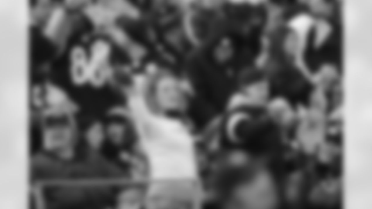 09_BAL2_Fans2