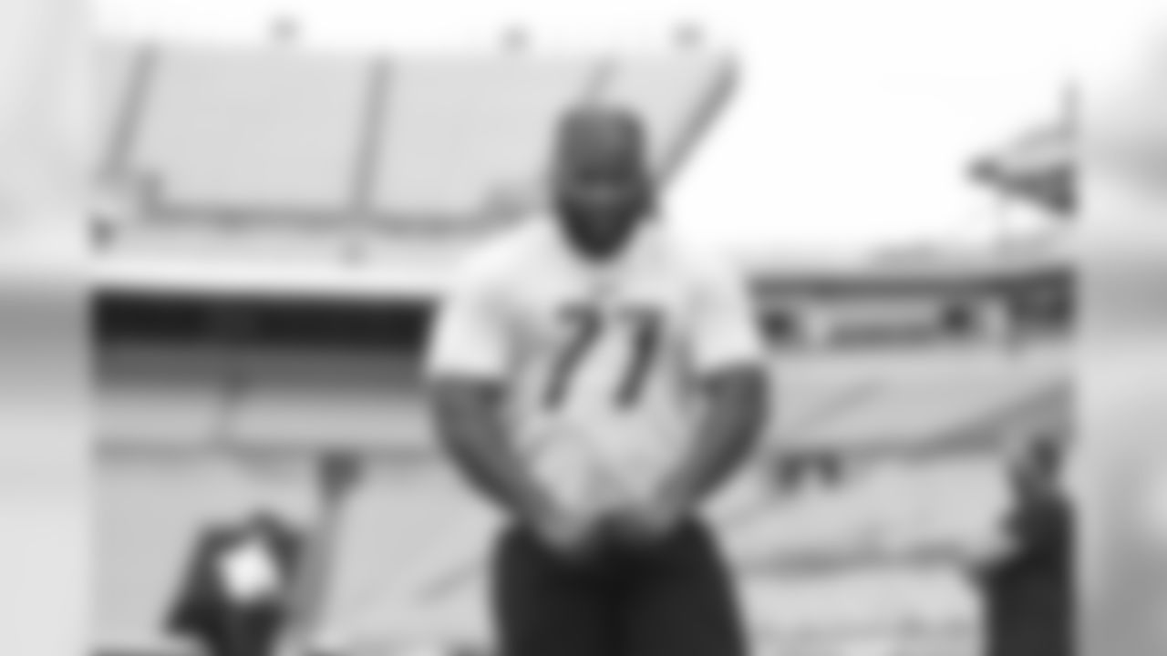 Pittsburgh Steelers offensive tackle Derwin Gray (77) trains at Heinz Field during the Steelers 2020 Training Camp, Monday, Aug. 3, 2020 in Pittsburgh, PA. (Karl Roser / Pittsburgh Steelers)