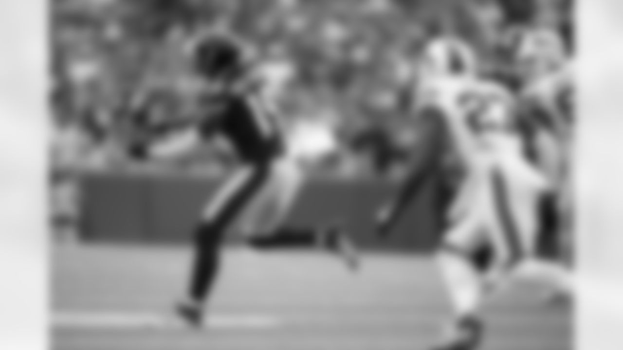 Pittsburgh Steelers wide receiver JuJu Smith-Schuster (19) during a regular season game between the Pittsburgh Steelers and the Buffalo Bills, Sunday, Sept. 12, 2021 in Buffalo, NY. The Steelers defeated the Bills 23-16. (Karl Roser / Pittsburgh Steelers)