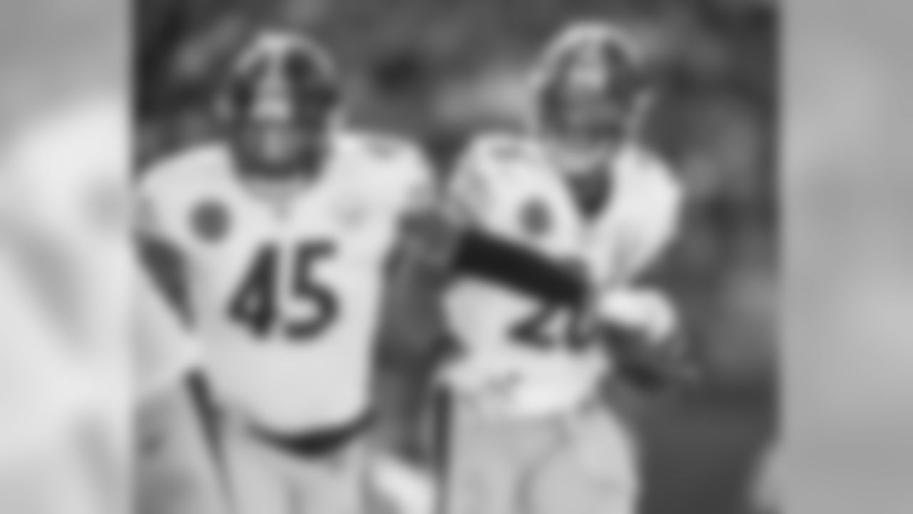 Roosevelt Nix and Le'Veon Bell