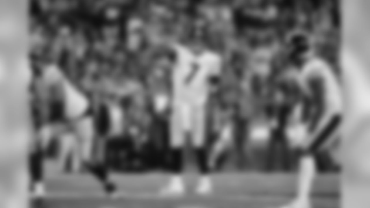 A 2019 regular season game between the Pittsburgh Steelers and the New England Patriots on Sunday, September 8, 2019.
