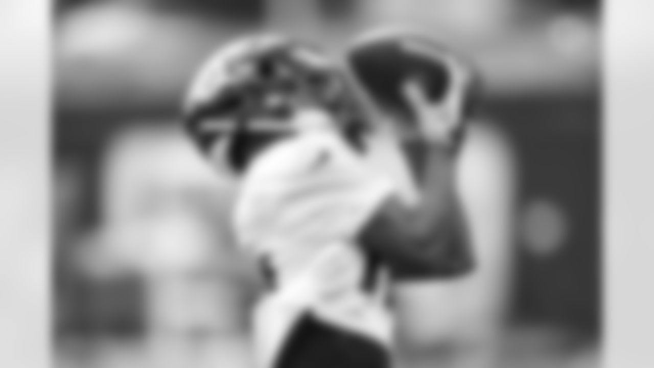 Pittsburgh Steelers wide receiver Calvin Austin III (19) during practice at the UPMC Rooney Sports Complex preparing for a Week 6 matchup against the Tampa Bay Buccaneers, Thursday, Oct. 13, 2022 in Pittsburgh, PA. (Abigail Dean / Pittsburgh Steelers)