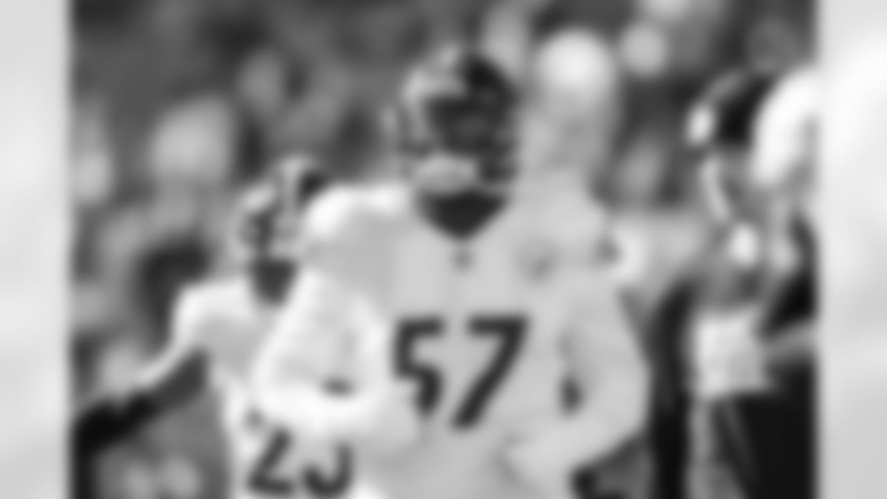 Pittsburgh Steelers defensive tackle Montravius Adams (57) prior to a regular season game between the Pittsburgh Steelers and the Carolina Panthers, Sunday, Dec. 18, 2022 in Charlotte, NC. The Steelers defeated the Panthers 24-16. (Taylor Banner / Pittsburgh Steelers)