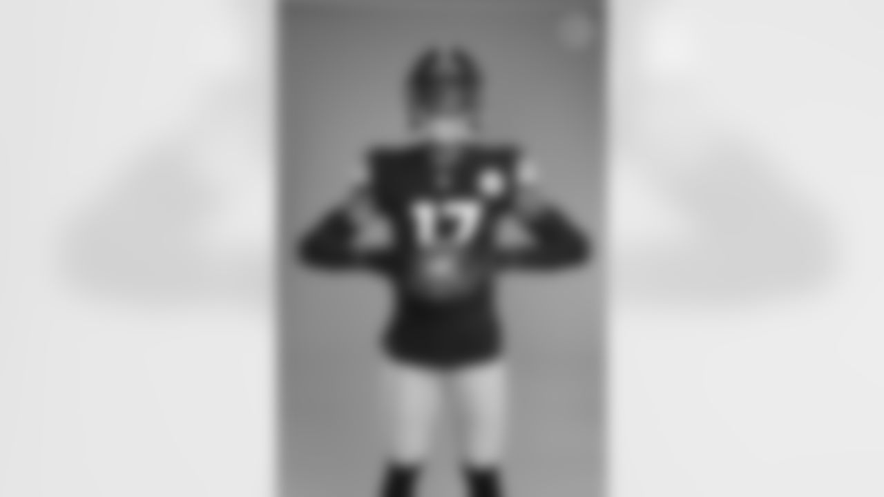 Pittsburgh Steelers cornerback Mark Gilbert (17) poses for a photo during the Steelers 2021 media day, Friday, July 23, 2021 in Pittsburgh, PA. (Caitlyn Epes / Pittsburgh Steelers)