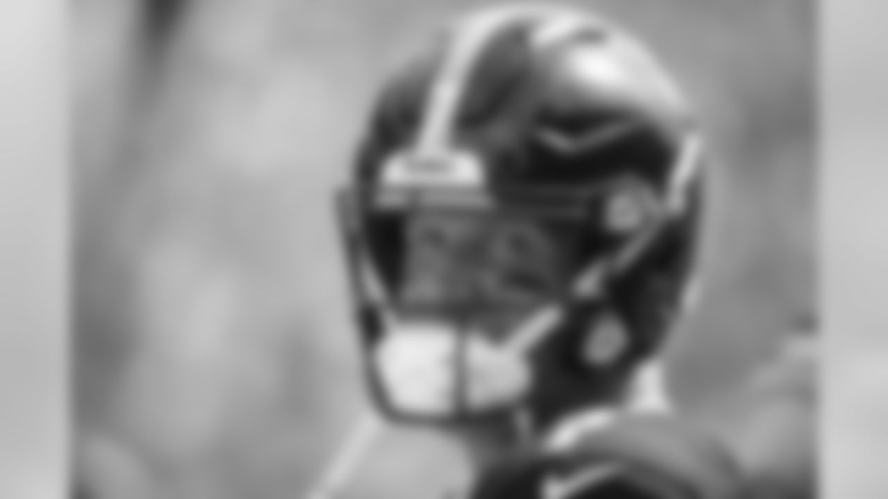 A 2018 Regular Season game between the Pittsburgh Steelers and the Kansas City Chiefs on Sunday, September 16, 2018.