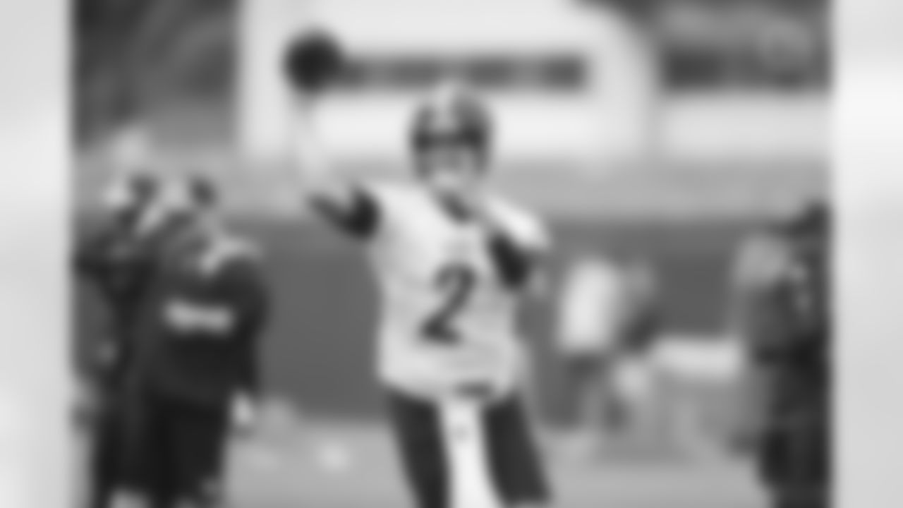 \ps2\participates in the Organized Team Activities (OTAs), Thursday June 2, 2022 at the UPMC Rooney Sports Complex. (Karl Roser / Pittsburgh Steelers)