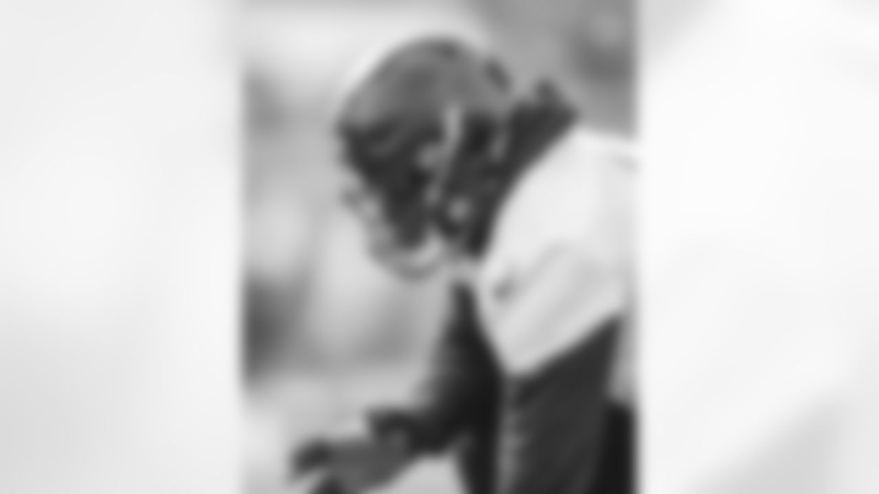 Pittsburgh Steelers offensive lineman Kevin Dotson (69) during practice at the UPMC Rooney Sports Complex preparing for a Week 4 matchup against the New York Jets, Friday, Sept. 30, 2022 in Pittsburgh, PA. (Abigail Dean / Pittsburgh Steelers)