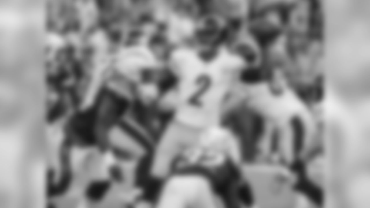 QB Mike Vick has now started the last two game for the Steelers and is 37 for 58 passing for 365 yards with two touchdown and one interceptions for a quarterback rating of 85.8 on the season.