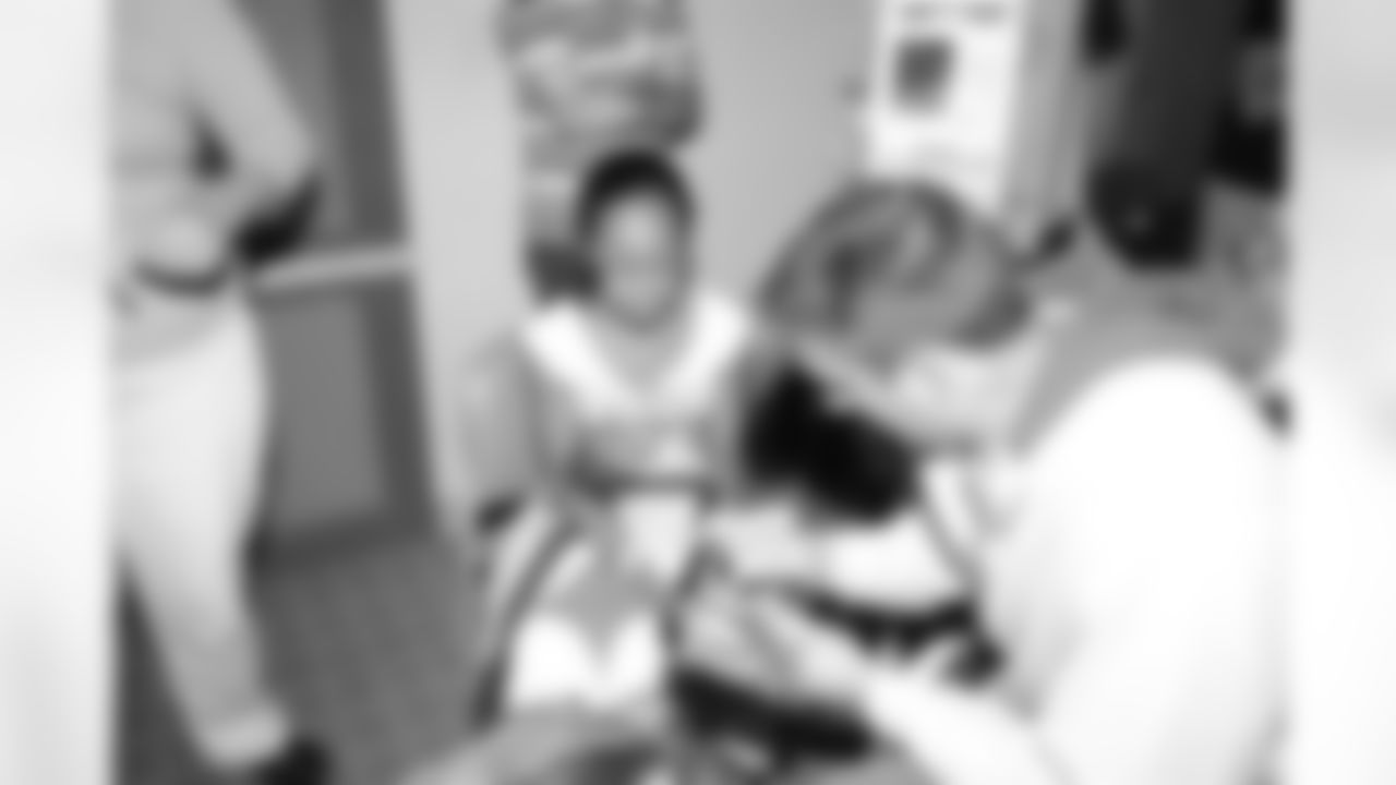 08_CH_RadioThon_30