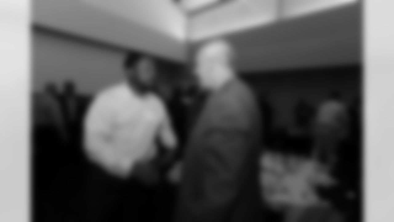 2010SteelersRookie_Dinner