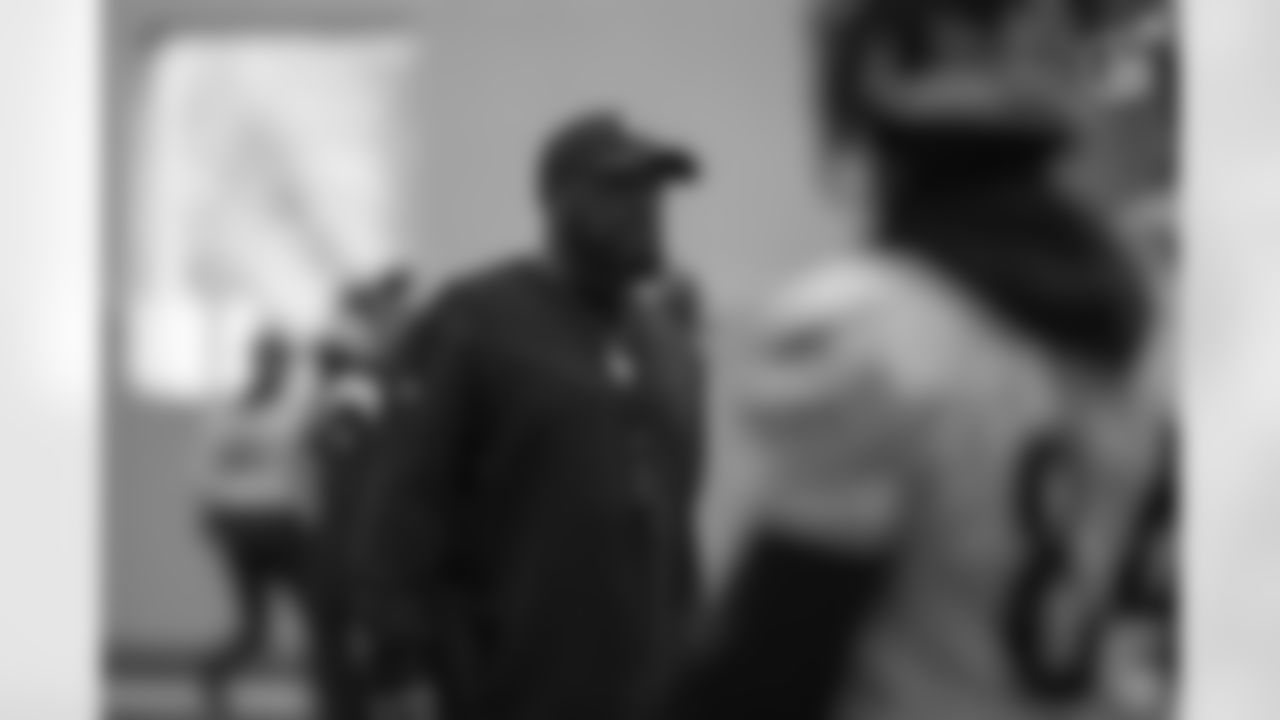 Pittsburgh Steelers head coach Mike Tomlin during practice at the UPMC Rooney Sports Complex preparing for a Week 13 matchup against the Atlanta Falcons, Wednesday, Nov. 30, 2022 in Atlanta, GA. (Taylor Ollason / Pittsburgh Steelers)