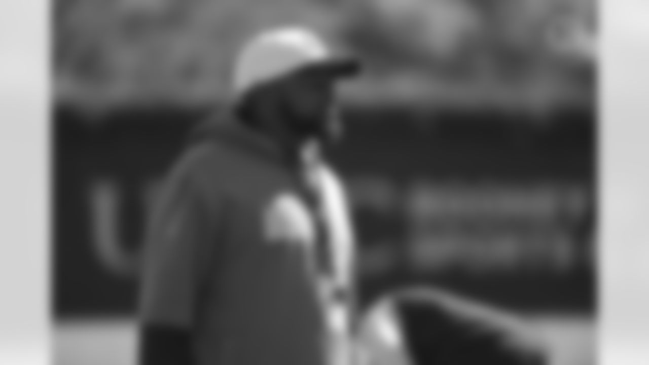 Pittsburgh Steelers Head Coach Mike Tomlin during practice at the UPMC Rooney Sports Complex preparing for a Week 3 matchup against the Cincinnati Bengals, Friday, Sept. 24, 2021 in Pittsburgh, PA. (Caitlyn Epes / Pittsburgh Steelers)