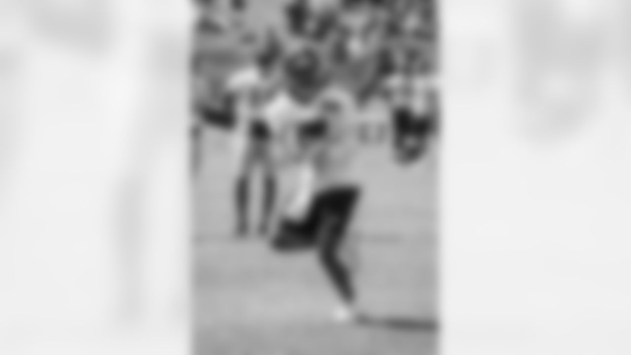 WR Levi Norwood