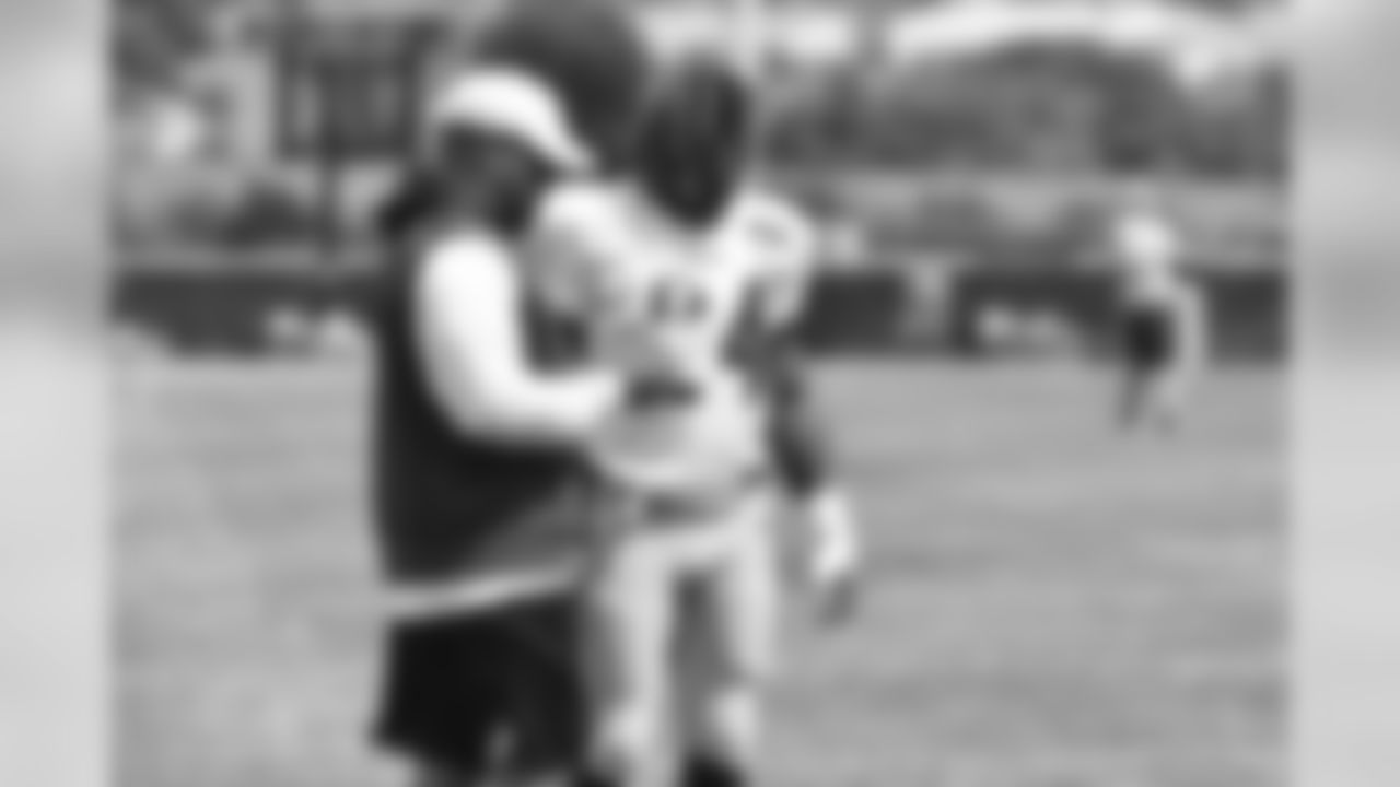 Eddie Faulkner and Benny Snell Jr.