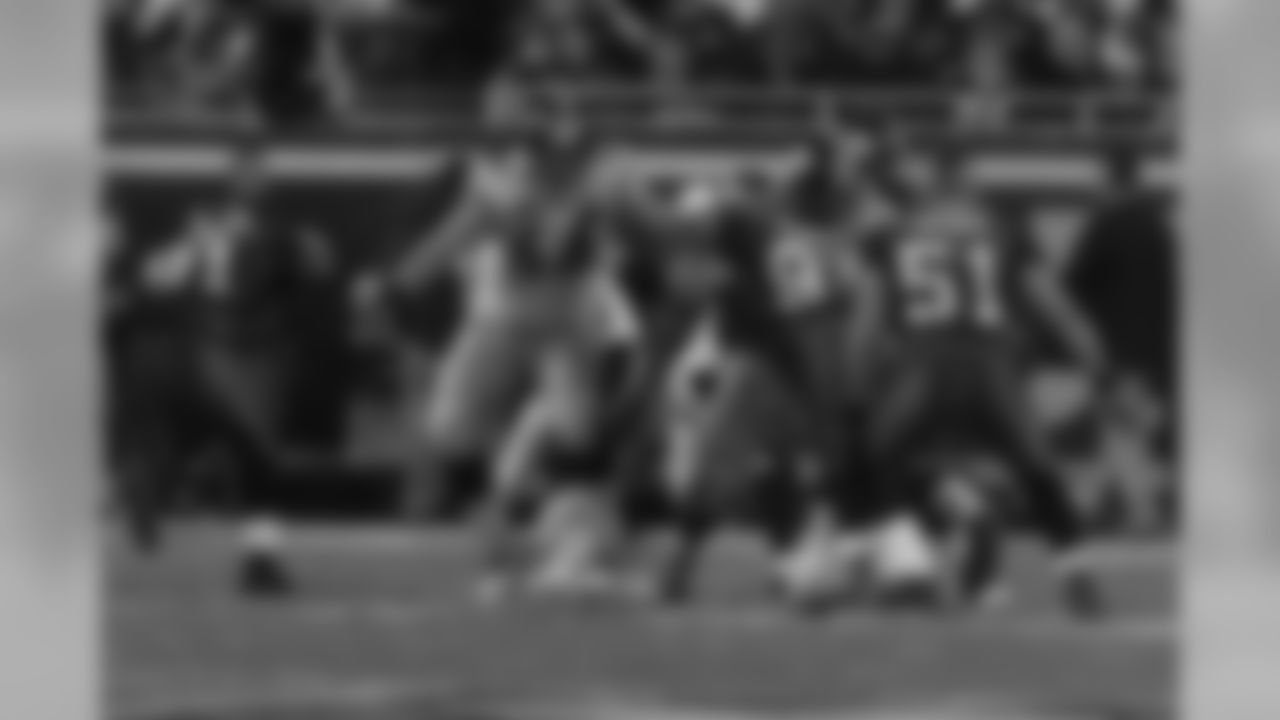 The Super Bowl XL game between the Pittsburgh Steelers and the Seattle Seahawks on Febuary 5, 2006. The Steelers defeated the Seahawks 21-10.