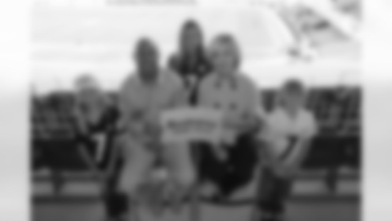 08_CaringTeam_Luncheon_dh_187
