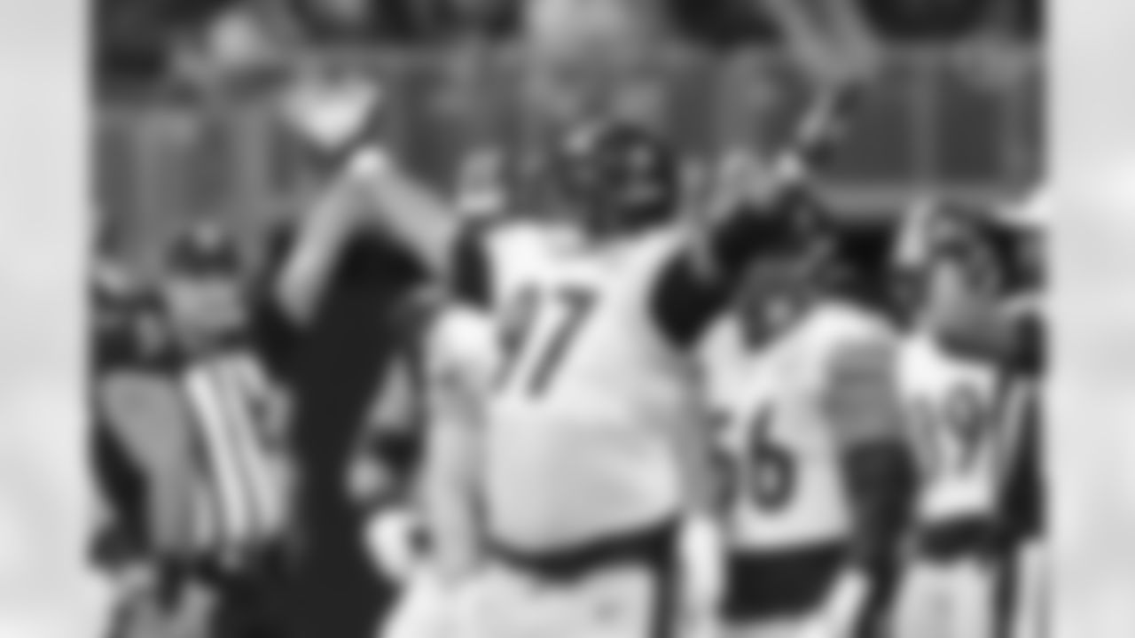 Pittsburgh Steelers defensive tackle Cameron Heyward (97) during a regular season game between the Pittsburgh Steelers and the Atlanta Falcons, Sunday, Dec. 4, 2022 in Atlanta, GA. (Joe Noyes / Pittsburgh Steelers)