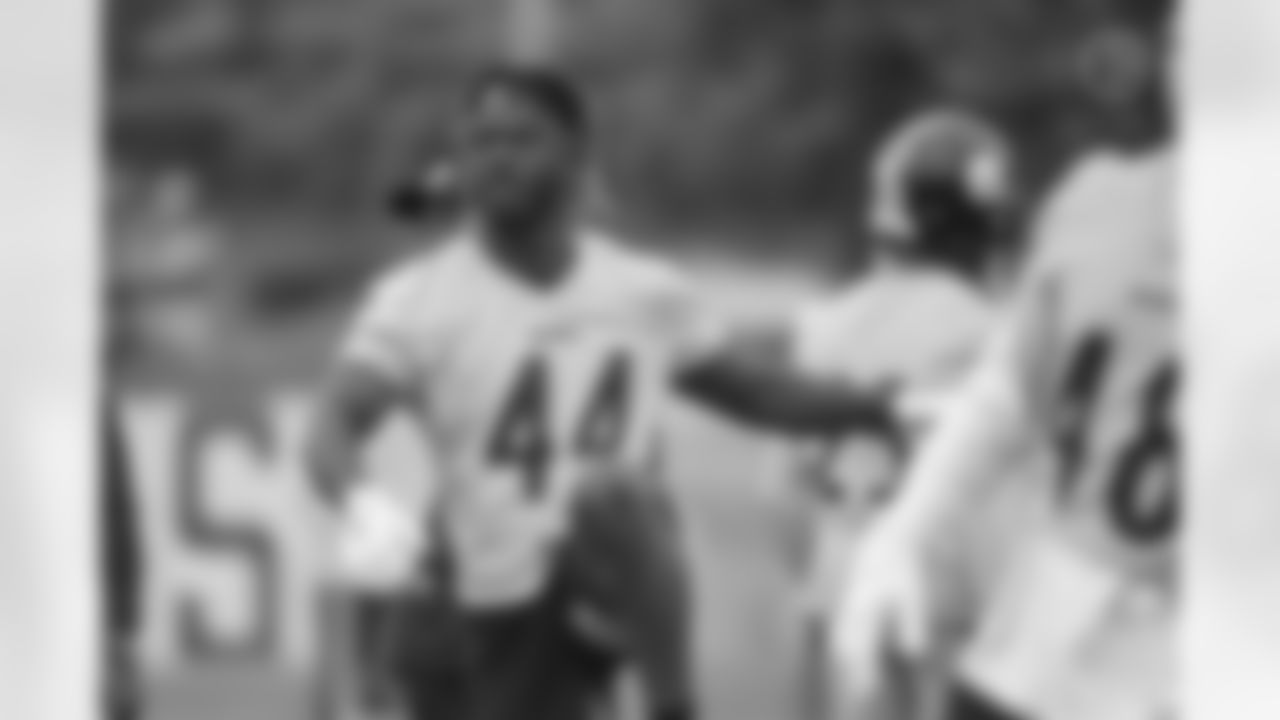 Pittsburgh Steelers linebacker Tyree Johnson (44) participates in the Organized Team Activities (OTAs), Thursday June 2, 2022 at the UPMC Rooney Sports Complex. (Abigail Dean / Pittsburgh Steelers)