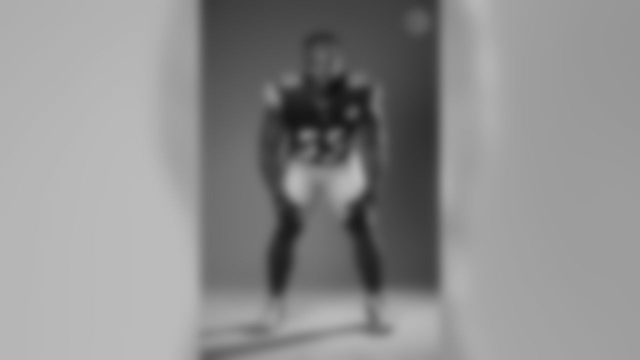 Pittsburgh Steelers linebacker Devin Bush (55) poses for a photo during the Steelers 2020 media day, Thursday, Aug. 6, 2020 in Pittsburgh, PA. (Karl Roser / Pittsburgh Steelers)