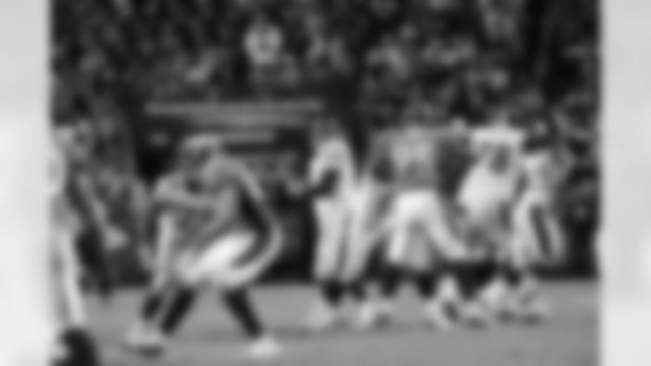 09_DEN_ Offense
