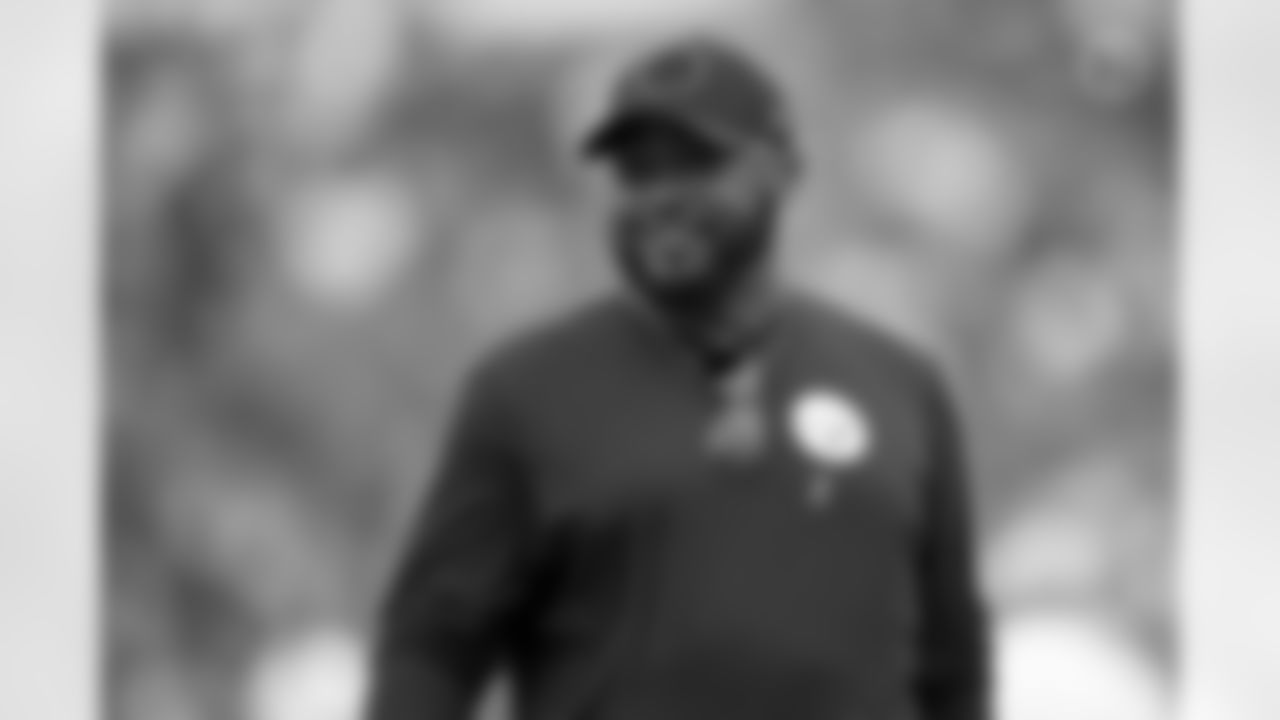 Pittsburgh Steelers Head Coach Mike Tomlin during a regular season game between the Pittsburgh Steelers and the Buffalo Bills, Sunday, Sept. 12, 2021 in Buffalo, NY. The Steelers defeated the Bills 23-16. (Karl Roser / Pittsburgh Steelers)