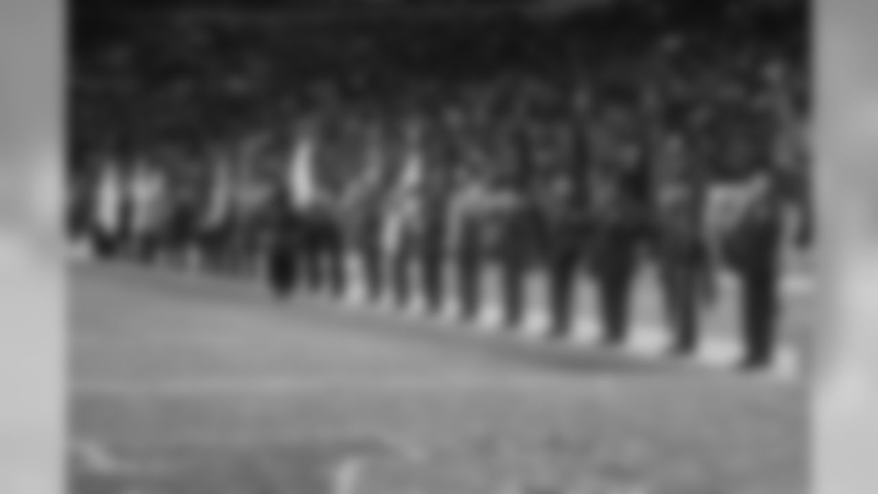 08_BAL3_military2