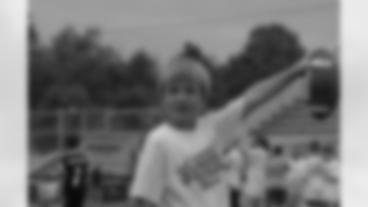 2010_steelers_youth_camp_calu