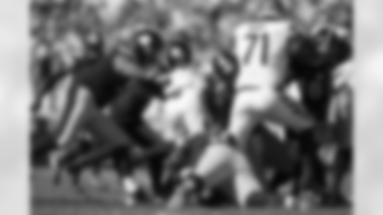 Pittsburgh Steelers defensive end Isaiah Buggs (96), Pittsburgh Steelers defensive tackle Cameron Heyward (97), Pittsburgh Steelers linebacker Joe Schobert (93), Pittsburgh Steelers defensive lineman Chris Wormley (95) and Pittsburgh Steelers linebacker Derrek Tuszka (48) during a regular season game between the Pittsburgh Steelers and the Cincinnati Bengals, Sunday, Sept. 26, 2021 in Pittsburgh, PA. The Bengals beat the Steelers 24-10. (Karl Roser / Pittsburgh Steelers)