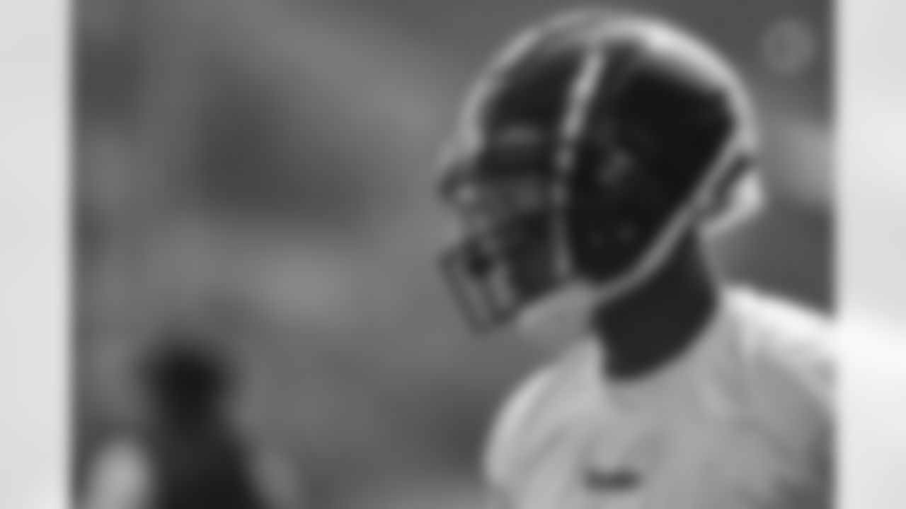 Pittsburgh Steelers quarterback Joshua Dobbs (5) practices at the UPMC Rooney Sports Complex preparing for a Week 1 matchup against the New York Giants, Thursday, Sept. 10, 2020 in Pittsburgh, PA. (Caitlyn Epes / Pittsburgh Steelers)