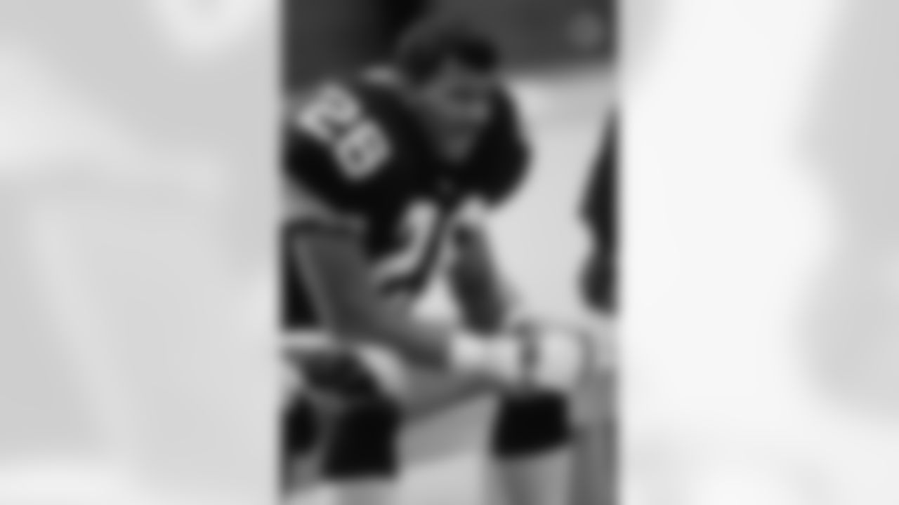 Rod Woodson was inducted into the Pro Football Hall of Fame in 2009