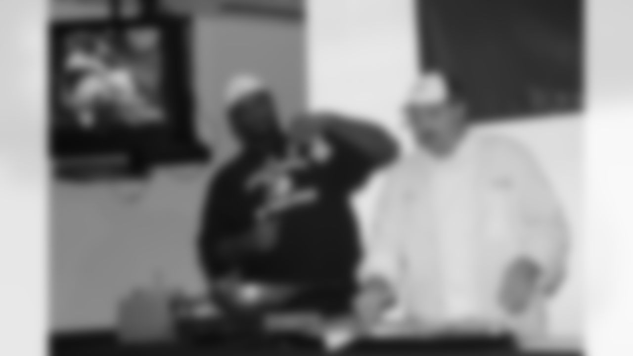 Cooking Healthy with Max Starks, Nick Eason, Dennis Dixon and Tony Hills