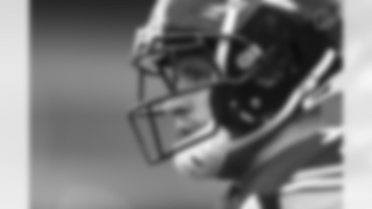 Pittsburgh Steelers linebacker T.J. Watt (90) during a regular season game between the Pittsburgh Steelers and the Baltimore Ravens, Sunday, Dec. 11, 2022 in Pittsburgh, PA. (Karl Roser / Pittsburgh Steelers)