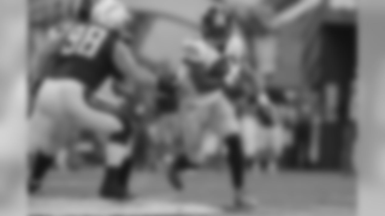 RB Le'Veon Bell played in just over five games in 2015 before he was placed on IR with a right knee injury. In this time, Bell has been able to rack up a team leading 556 rushing yards and three touchdowns on 113 carries.