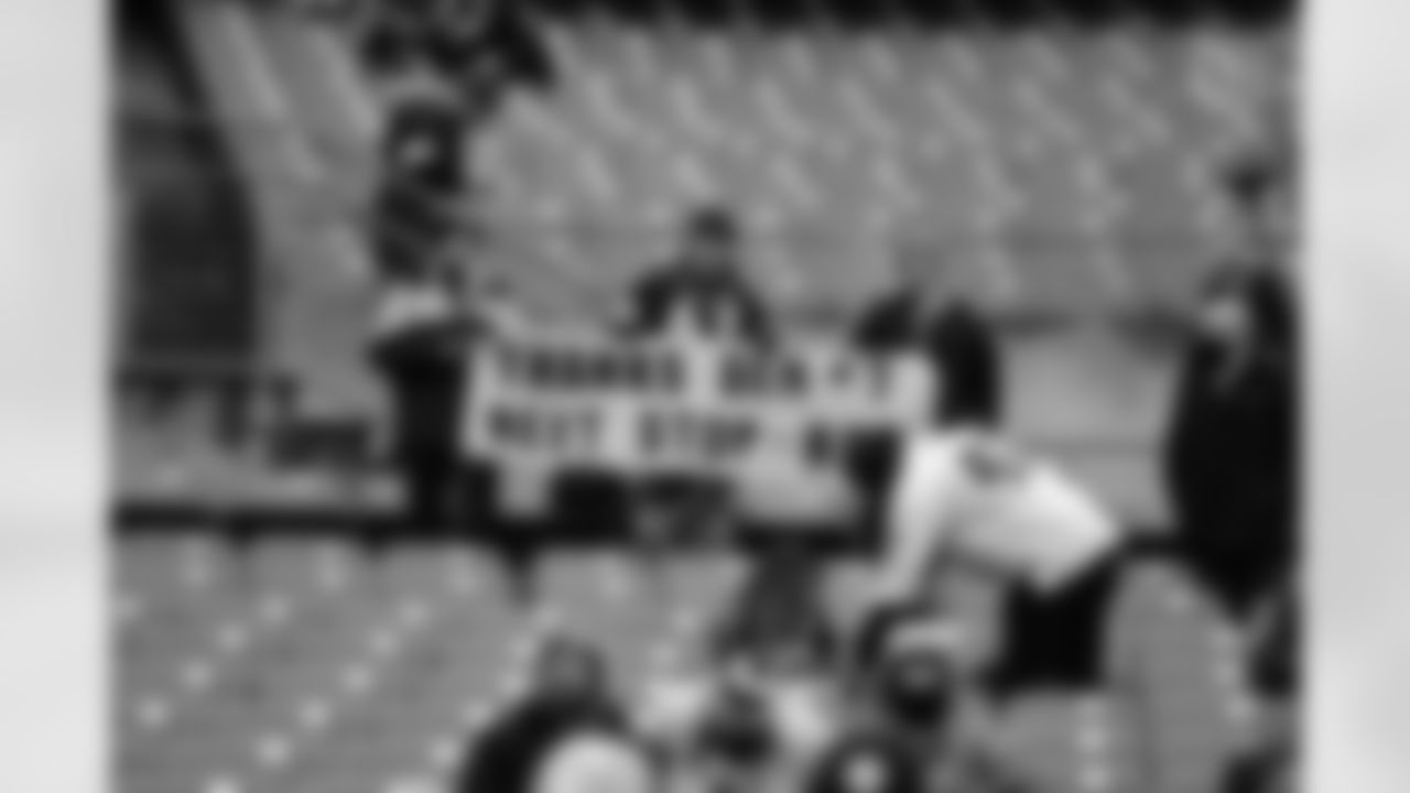 Fans during a regular season game between the Pittsburgh Steelers and the Baltimore Ravens, Sunday, Jan. 9, 2022 in Baltimore, MD. (Caitlyn Epes / Pittsburgh Steelers)