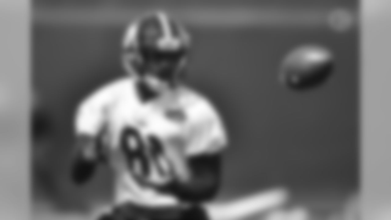 Johnny Holton