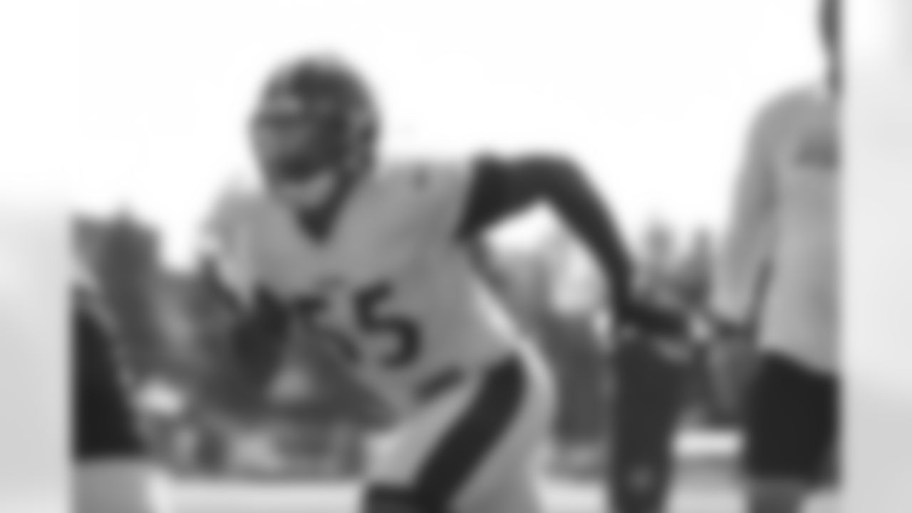 Pittsburgh Steelers linebacker Devin Bush (55) practices at the UPMC Rooney Sports Complex preparing for a Week 1 matchup against the New York Giants, Wednesday, Sept. 9, 2020 in Pittsburgh, PA. (Karl Roser / Pittsburgh Steelers)