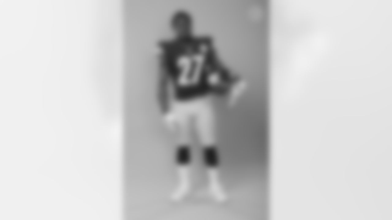 Senquez Golson (2016)